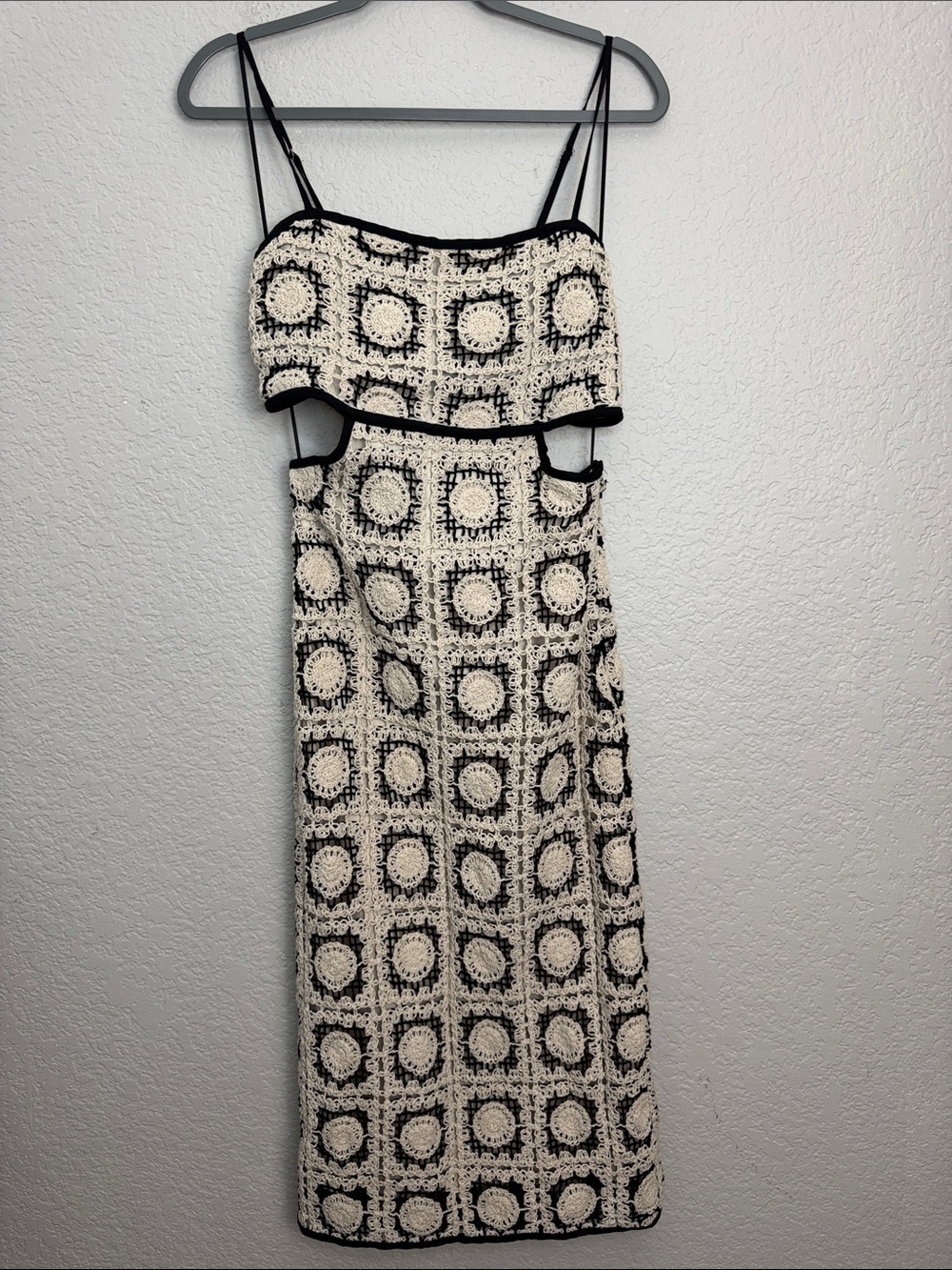 Fore Crochet Cut Out Tie Back Dress Size Small Spaghetti Strap Bow Knit Vacation - Picture 2 of 6